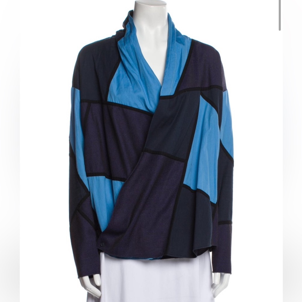 CHLOE Colorblock Cowl Neck Blouse Blue Navy Geometric Wrap Top Sz S 36